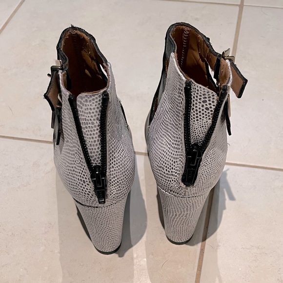 EUC. Beautiful Black and White Booties - Picture 3 of 4